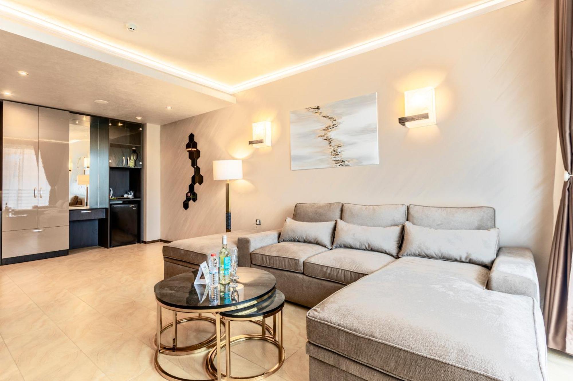 Galeon Residence & Spa サニービーチ エクステリア 写真