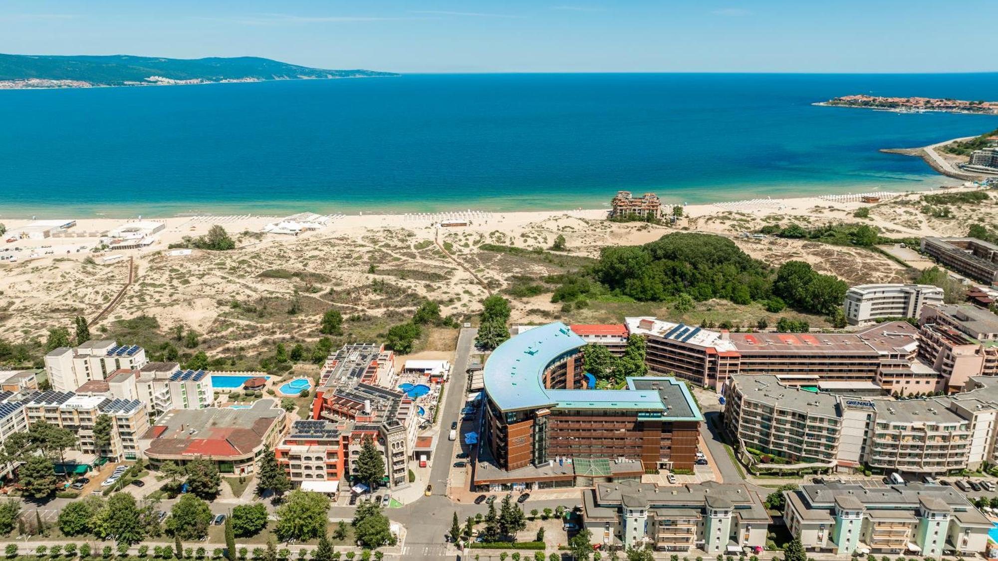 Galeon Residence & Spa サニービーチ エクステリア 写真